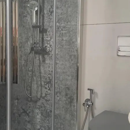 V Apartmán *